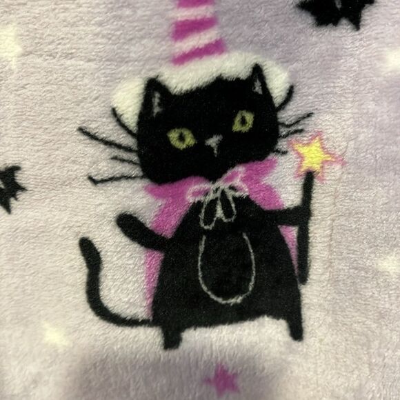 Betsey Johnson Purple Cat throw - Picture 3 of 4